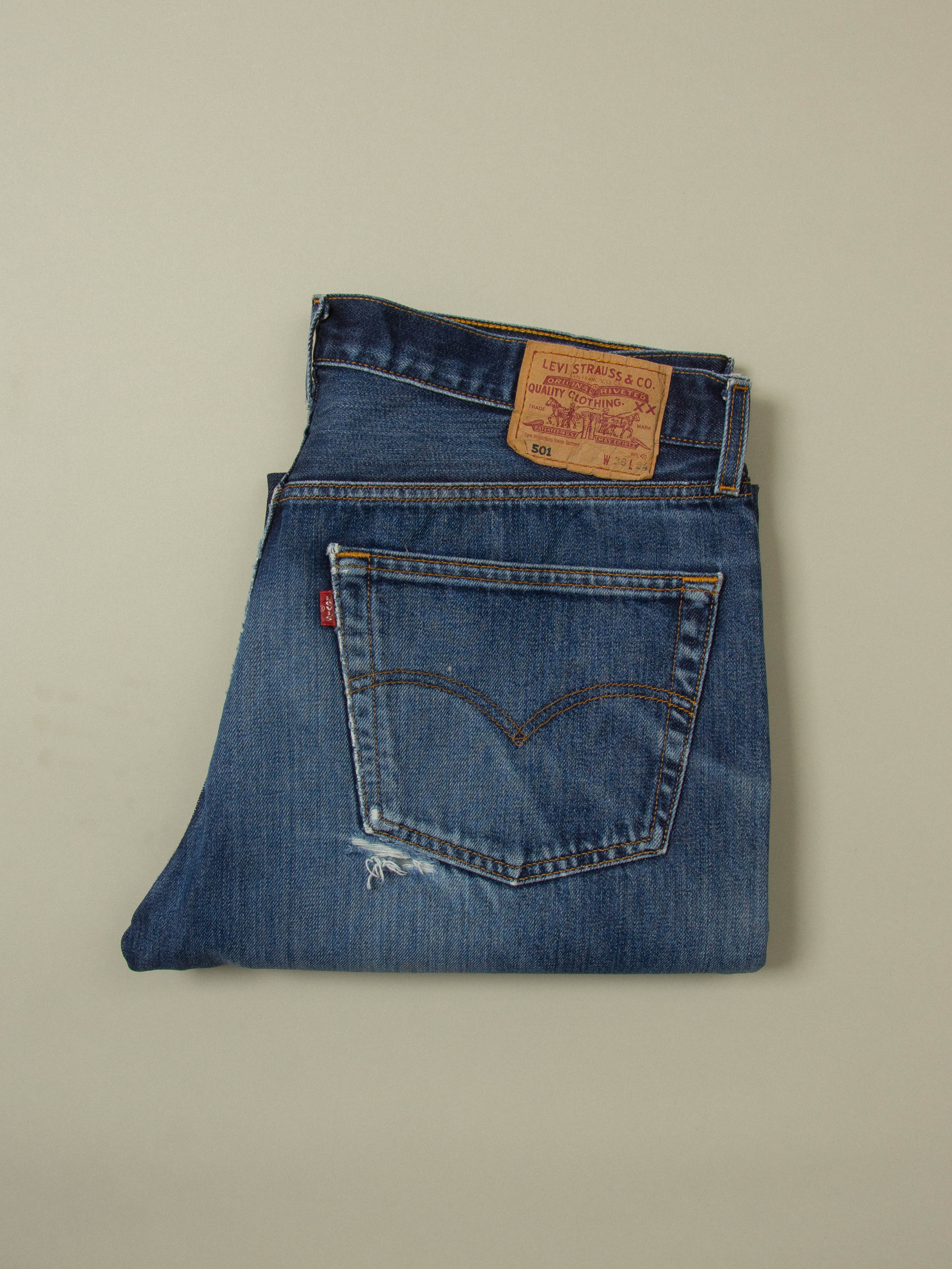 Vtg Levi's 501 Jeans (38x29) - Image 6