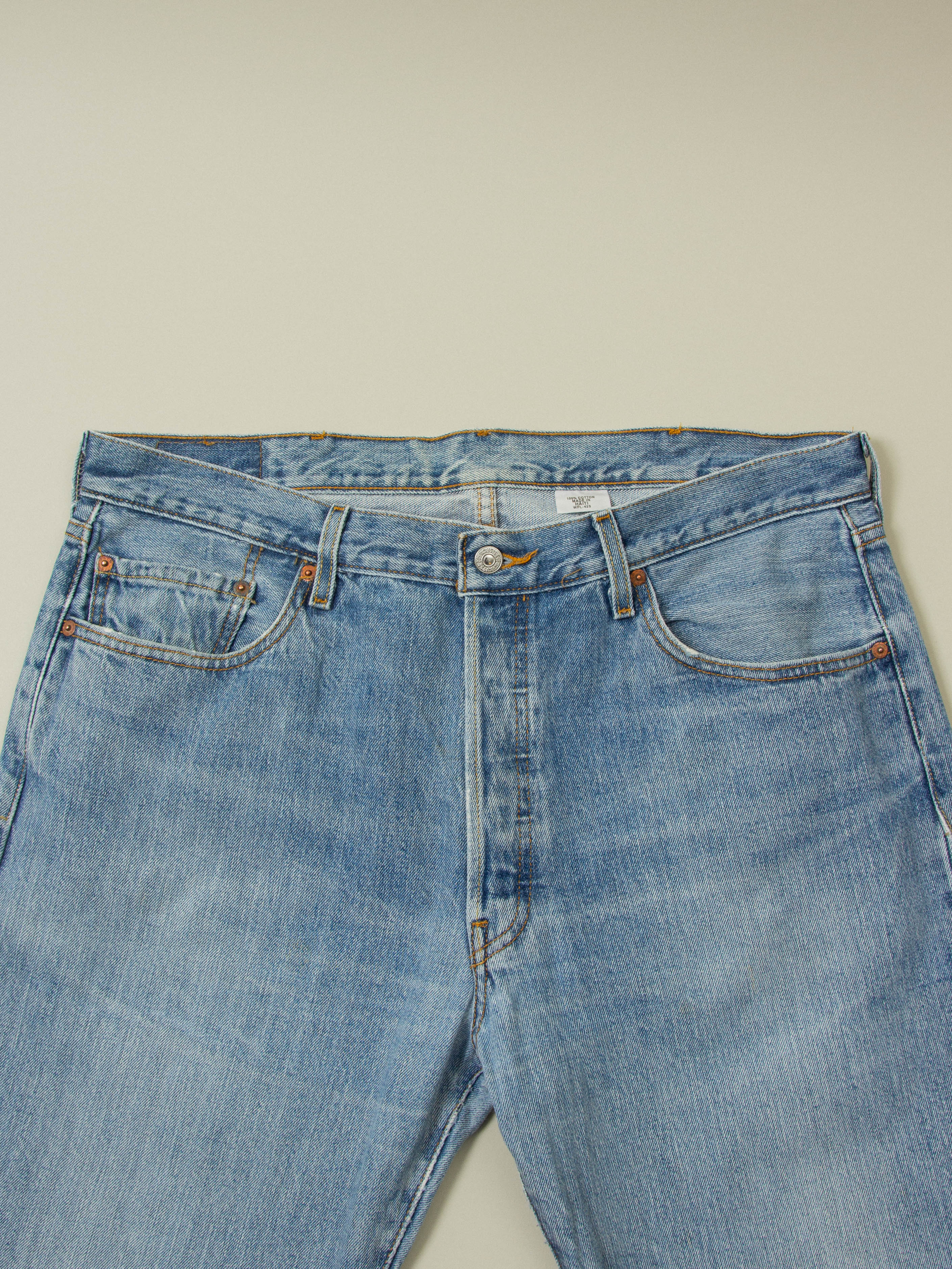 Vtg Levi's 501 Jeans (38x35) - Image 4