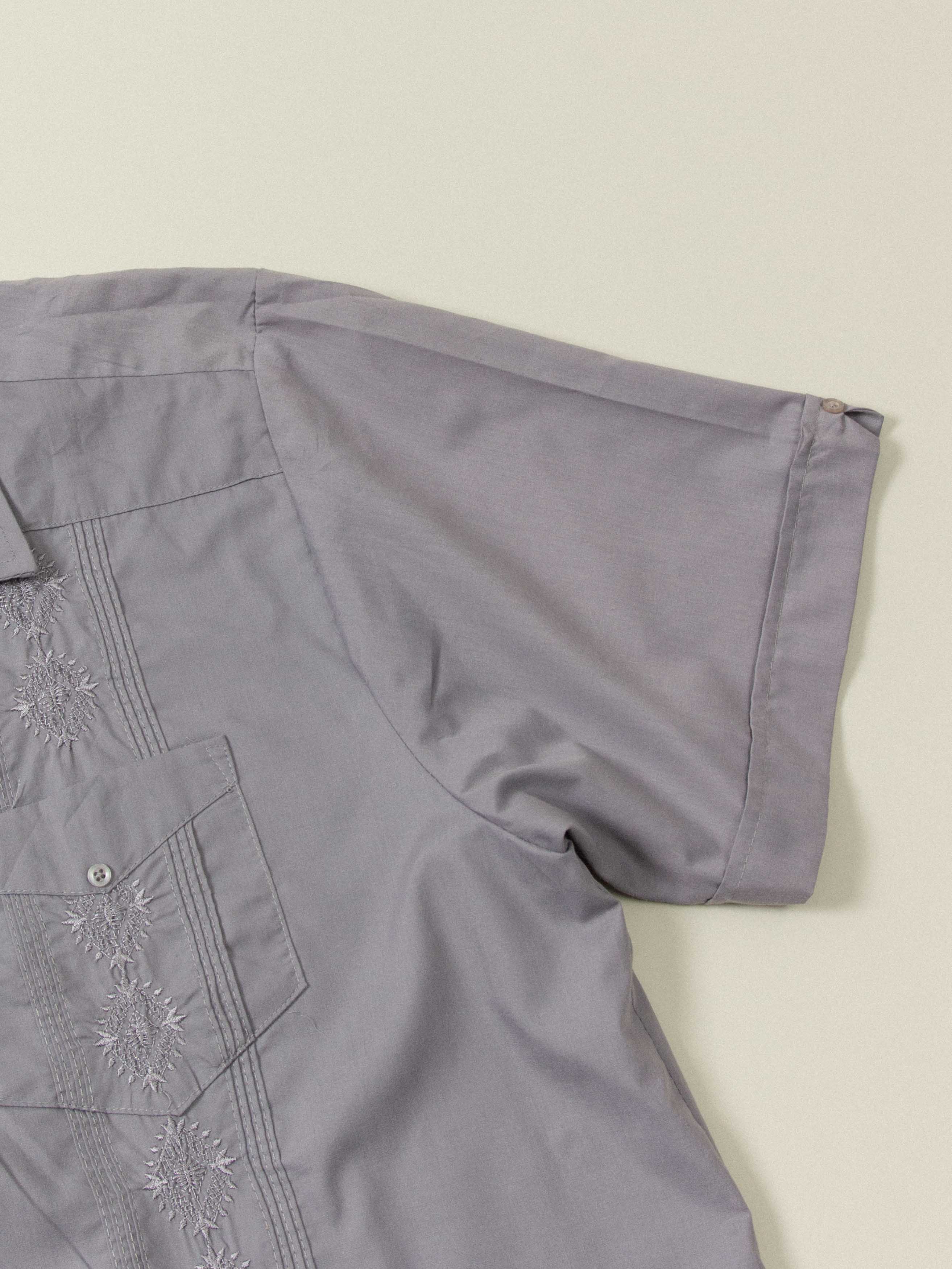 Vtg Short Sleeve Grey Cuban Shirt (XL) - Image 5