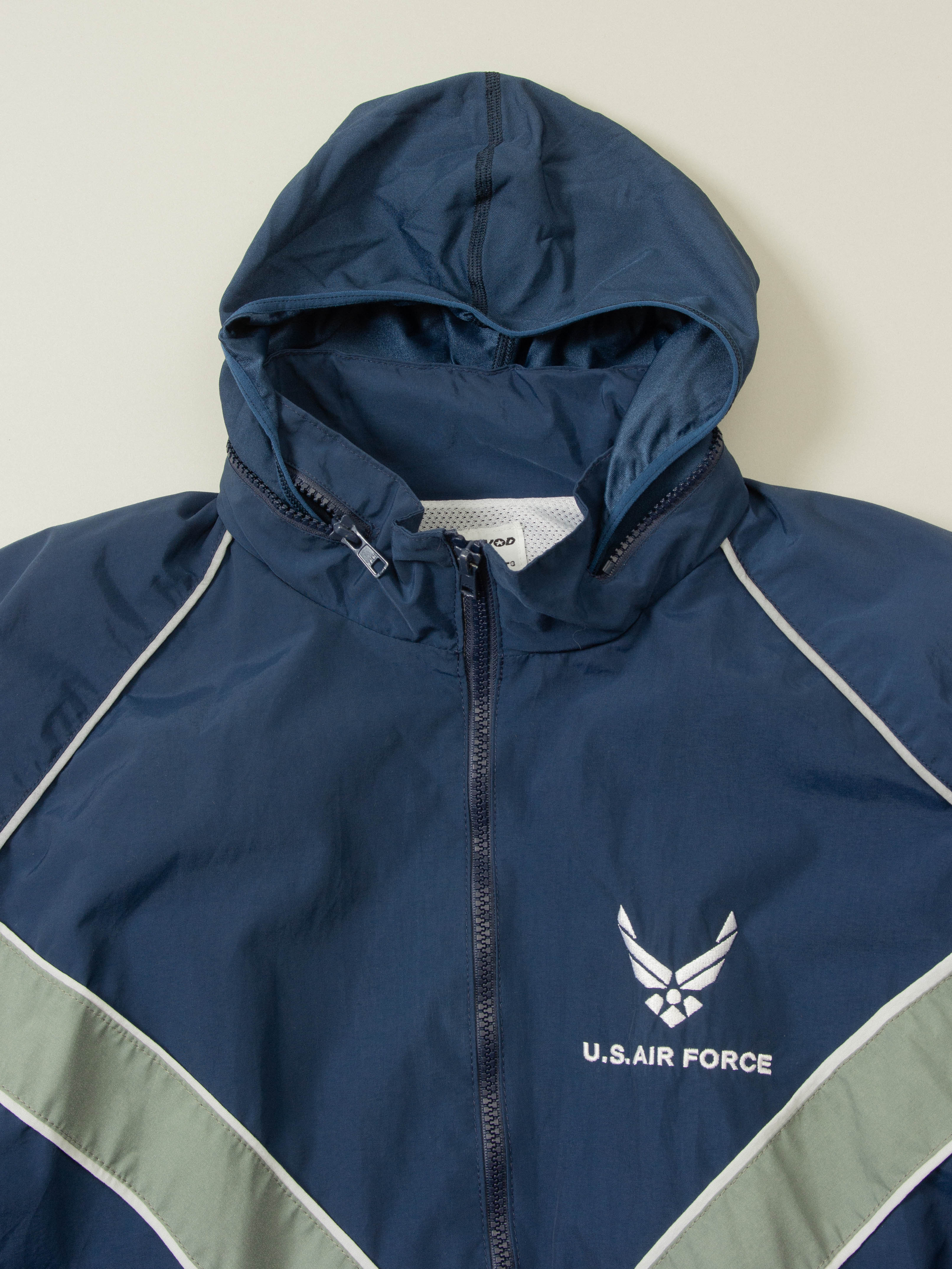 Vtg US Air Force Physical Training Reflective Windbreaker Jacket - Image 2