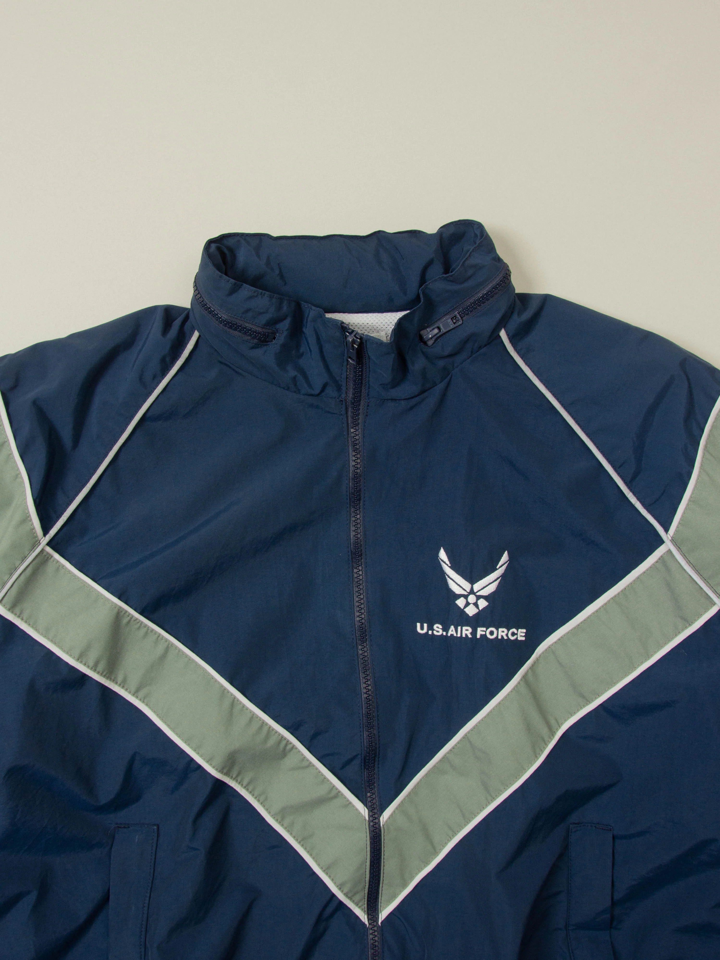 Vtg US Air Force Physical Training Reflective Windbreaker Jacket - Image 4