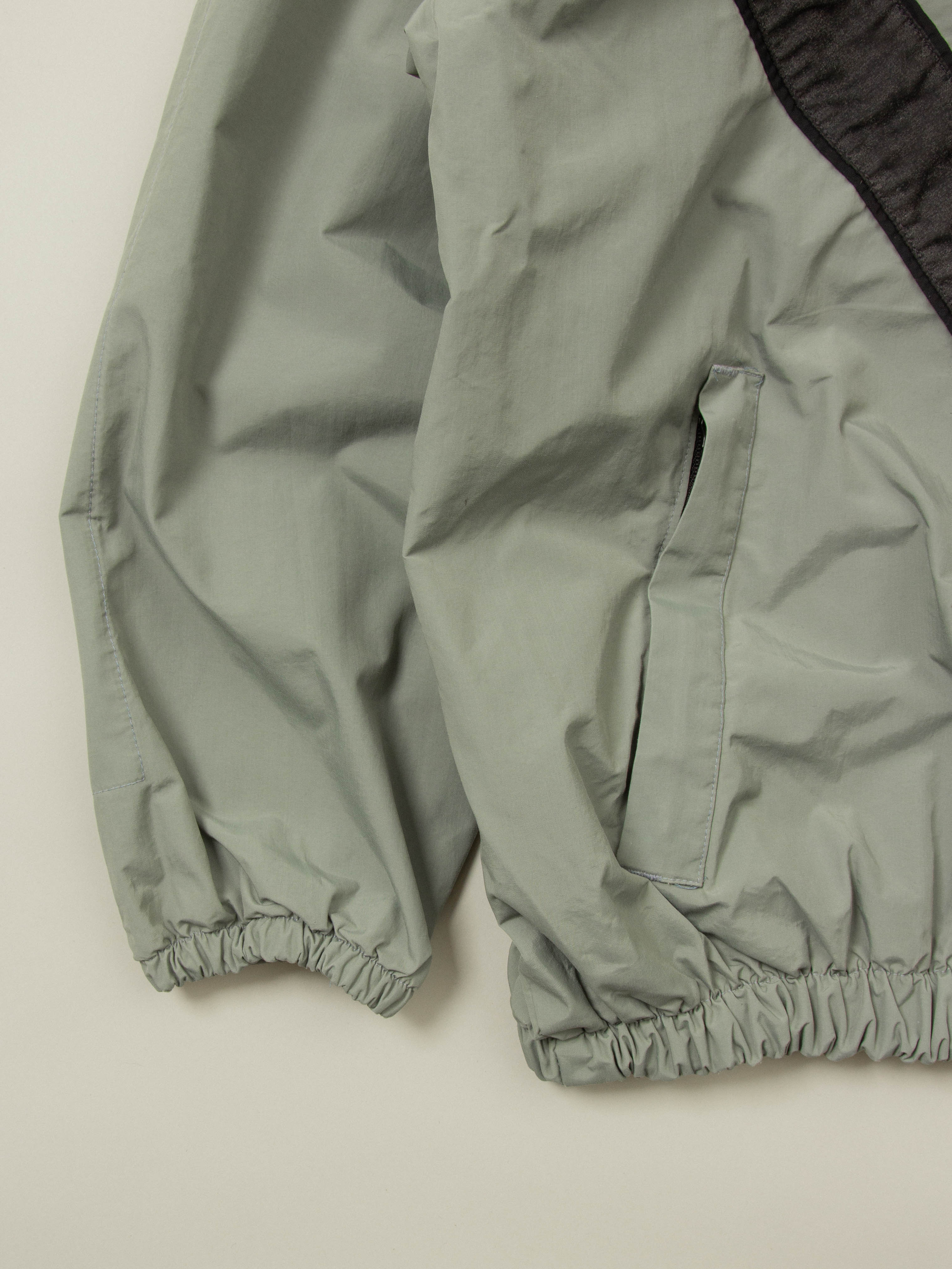 Vtg US Army Physical Training Reflective Windbreaker Jacket - Image 2